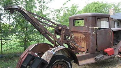 1928 Chevy 2 ton Wrecker
