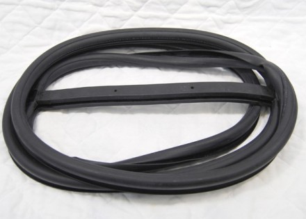 1947 – 1953 Chevrolet / GMC Truck Windshield Seal – Deluxe cab