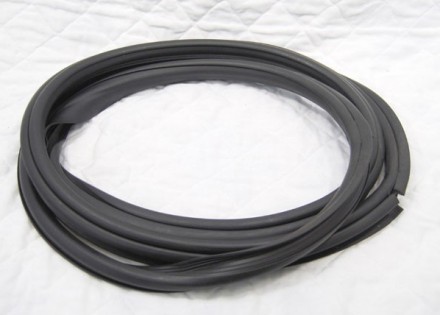 1954 – Early 1955 Chevrolet / GMC Truck Windshield Seal – Deluxe cab